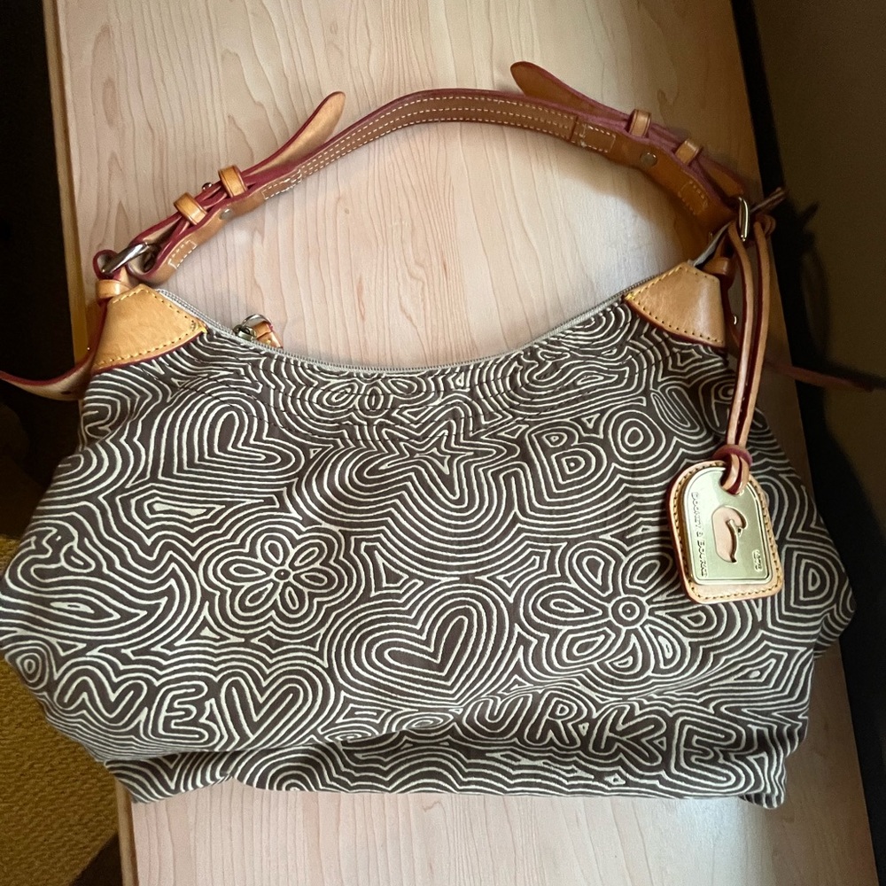 Dooney & Bourke Purse